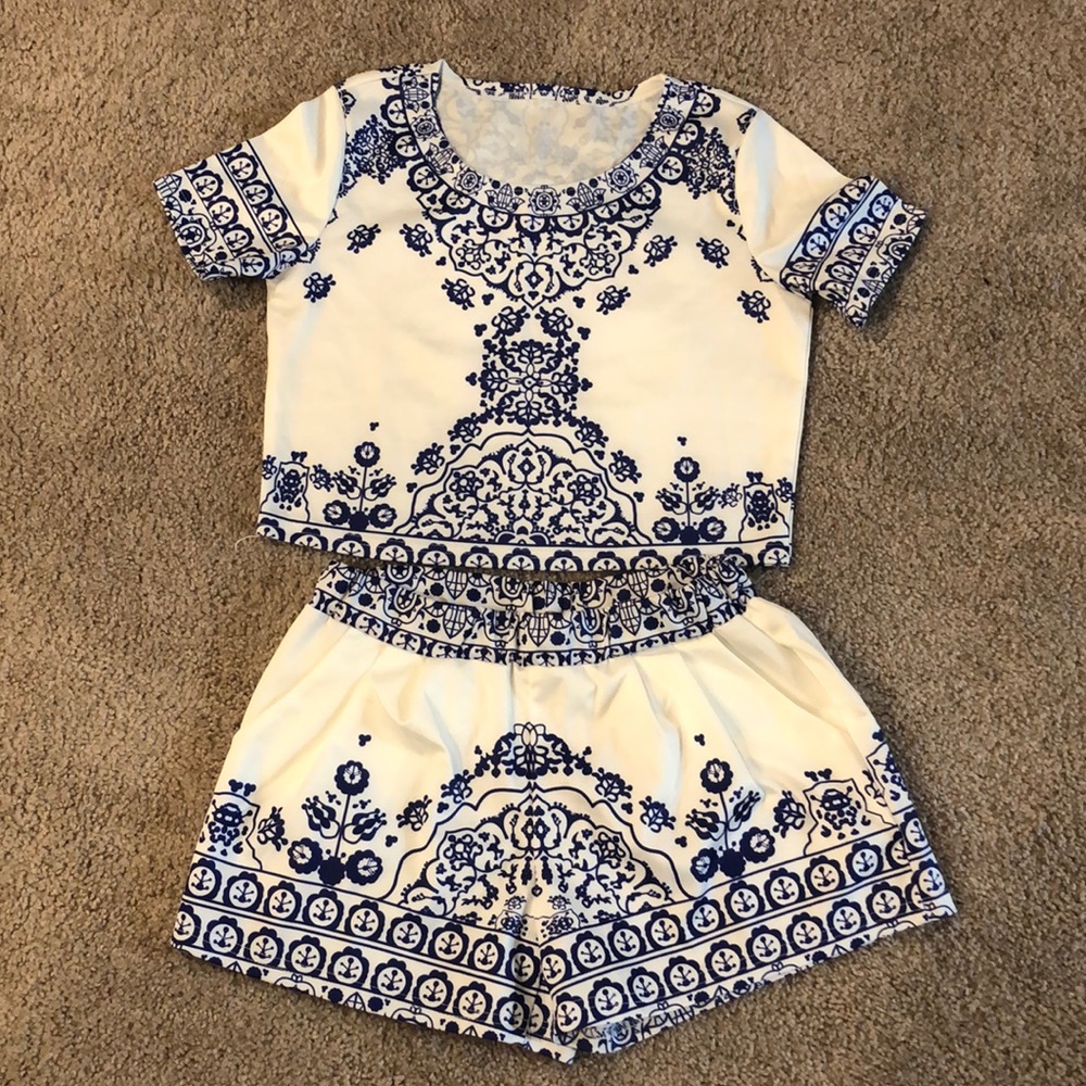 TOP AND SHORTS SET